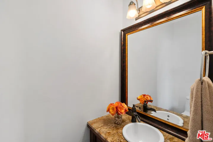 100 S Doheny Drive 503, Los Angeles, California 90048