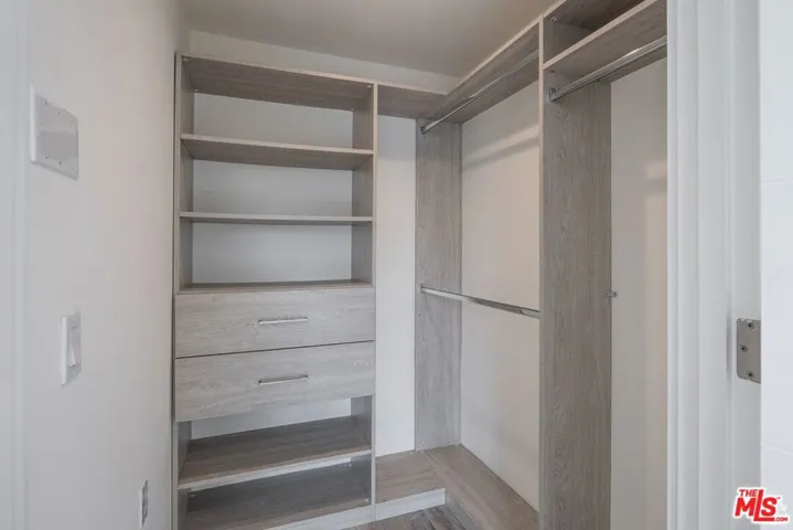 1237 S 90035 Avenue 202, Los Angeles, California 90035