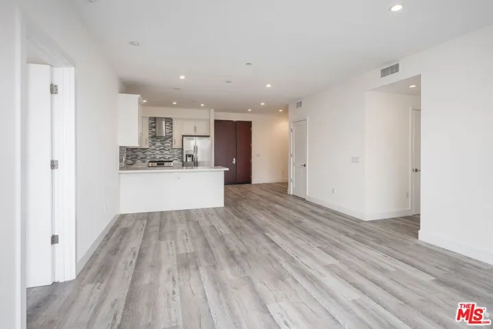 1237 S 90035 Avenue 202, Los Angeles, California 90035