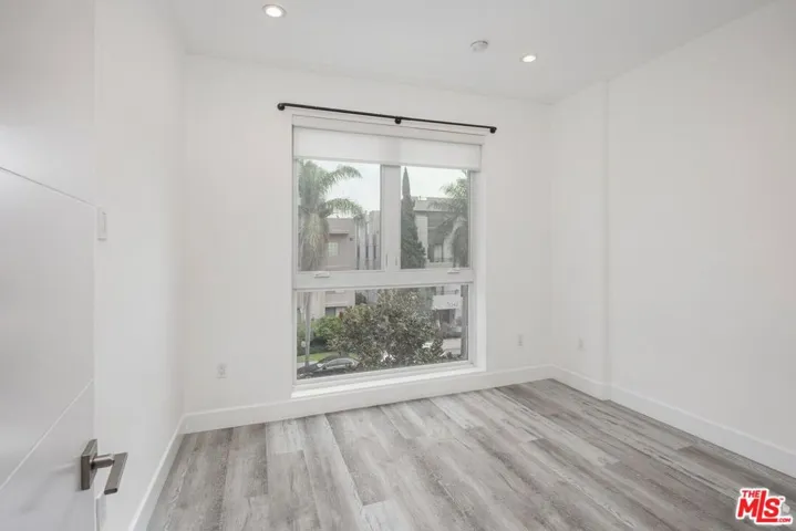1237 S 90035 Avenue 202, Los Angeles, California 90035