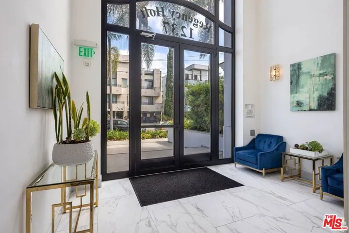 1237 S 90035 Avenue 202, Los Angeles, California 90035