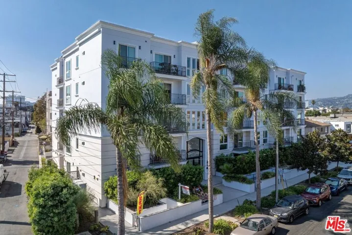 1237 S 90035 Avenue 202, Los Angeles, California 90035