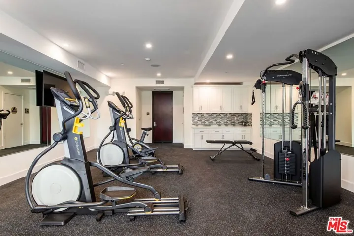 1237 S 90035 Avenue 202, Los Angeles, California 90035
