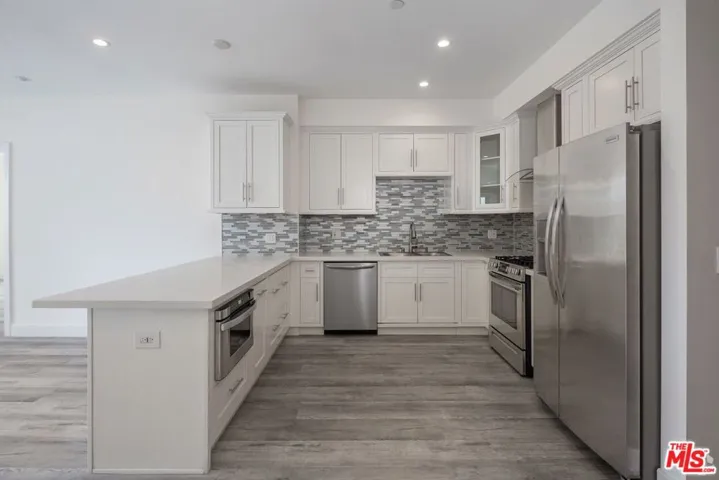 1237 S 90035 Avenue 202, Los Angeles, California 90035