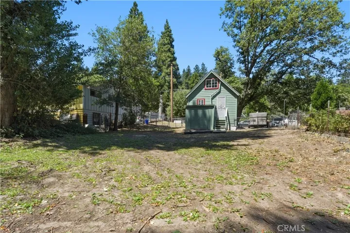 Flat yard