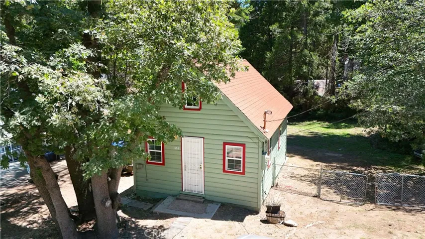 369 Log, Crestline, California 92325