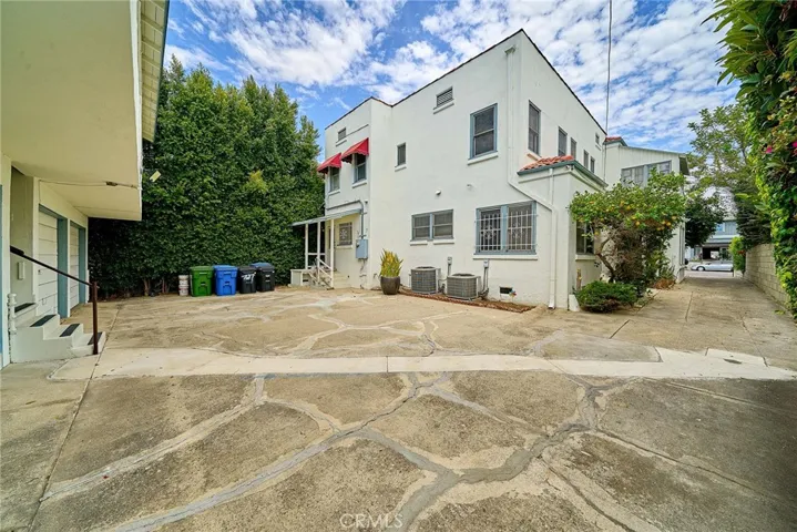 727 Crenshaw, Los Angeles, California 90005