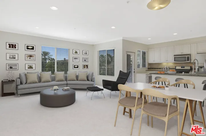 6020 Seabluff Drive 303, Playa Vista, California 90094
