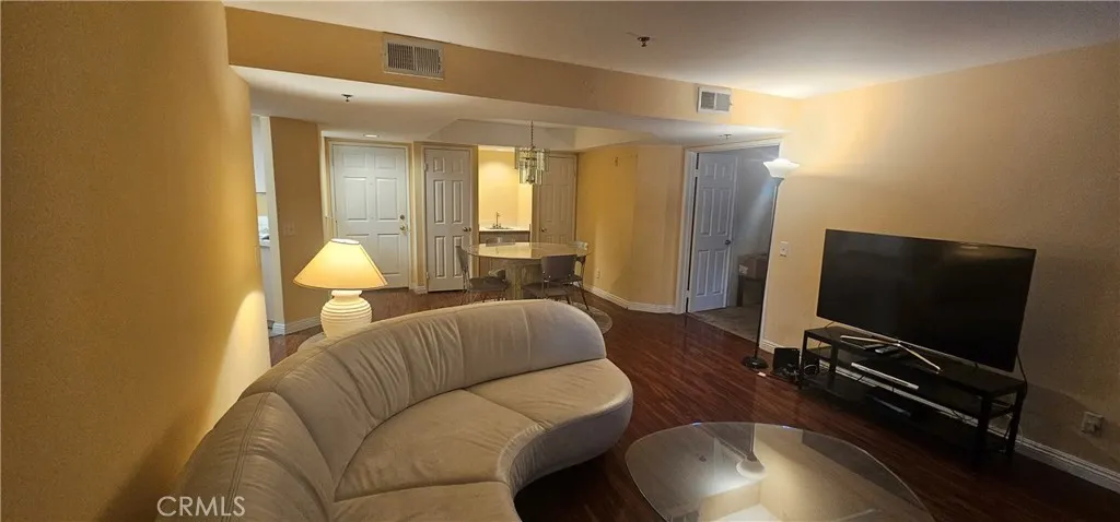 801 801 Avenue 205, Long Beach, California 90813
