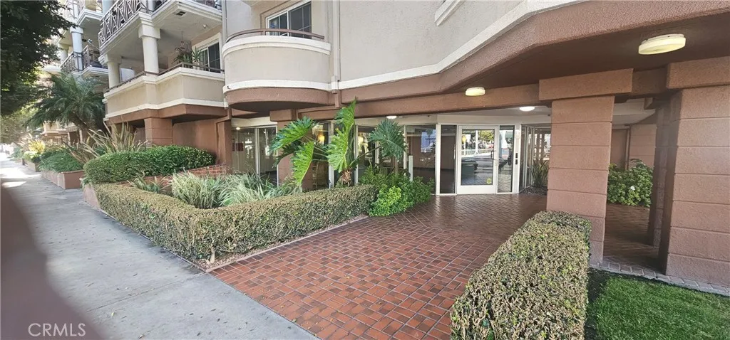 801 801 Avenue 205, Long Beach, California 90813