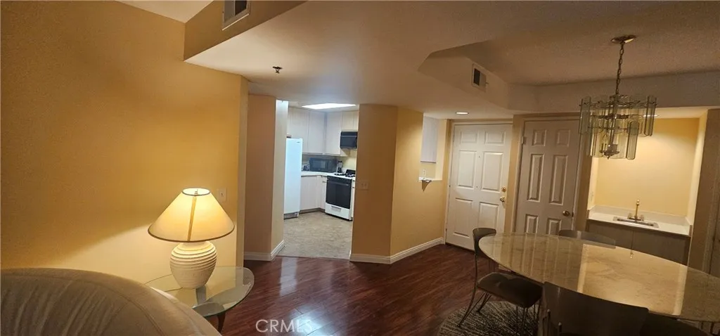 801 801 Avenue 205, Long Beach, California 90813
