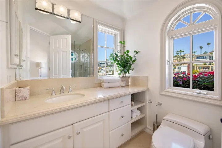 2717 Shell Street, Corona Del Mar, California 92625