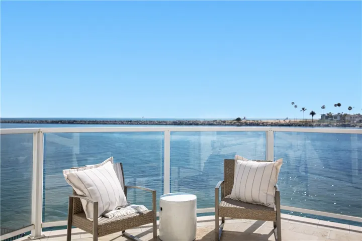 2717 Shell Street, Corona Del Mar, California 92625