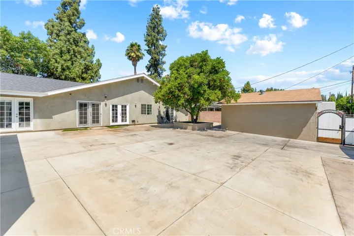 7222 Fallbrook Avenue, West Hills, California 91307