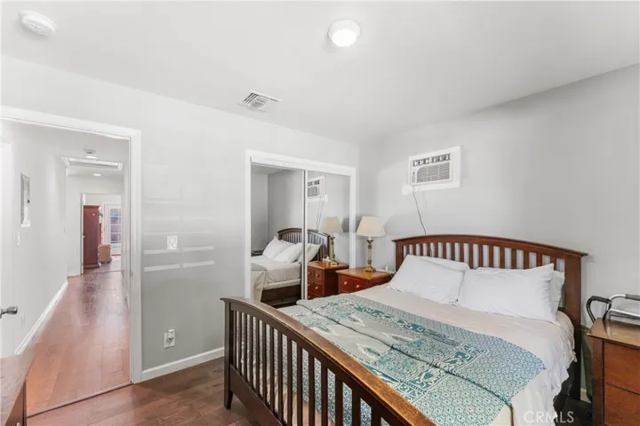 7222 Fallbrook Avenue, West Hills, California 91307