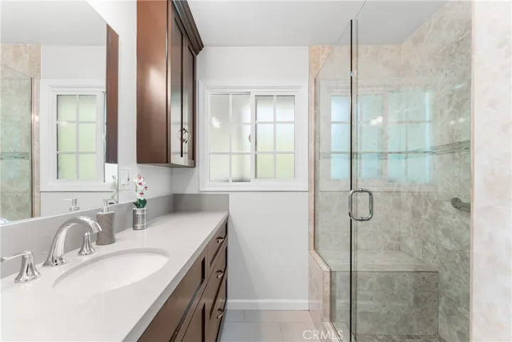 7222 Fallbrook Avenue, West Hills, California 91307
