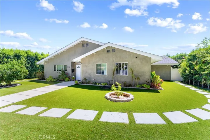 7222 Fallbrook Avenue, West Hills, California 91307