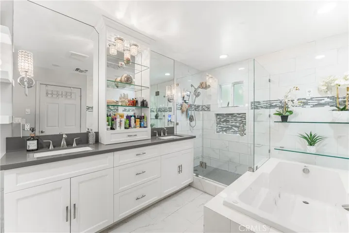 7222 Fallbrook Avenue, West Hills, California 91307