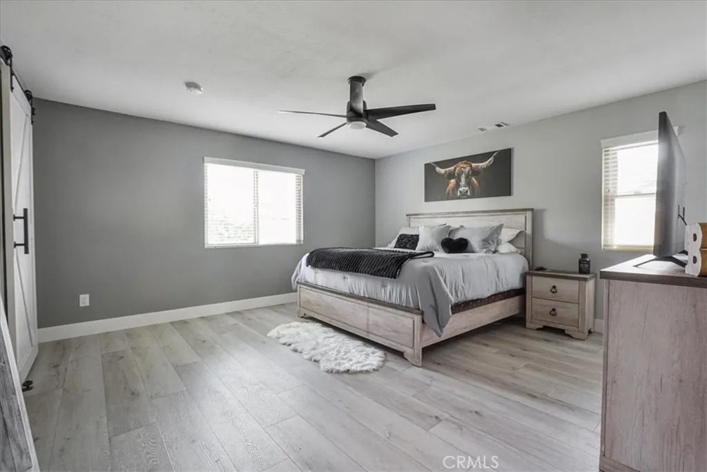 20-PrimaryFurnished