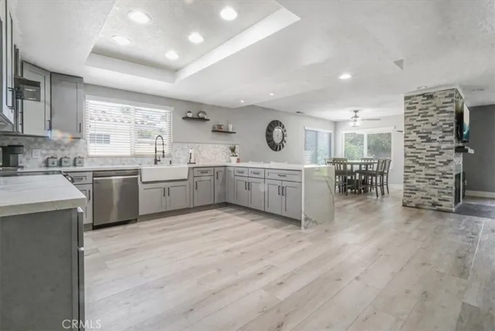 13-KitchenFurnished