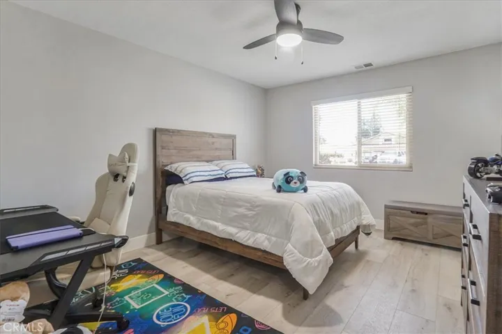 17-Bedroom2Furnished