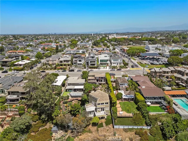 2209 Cliff Drive, Newport Beach, California 92663