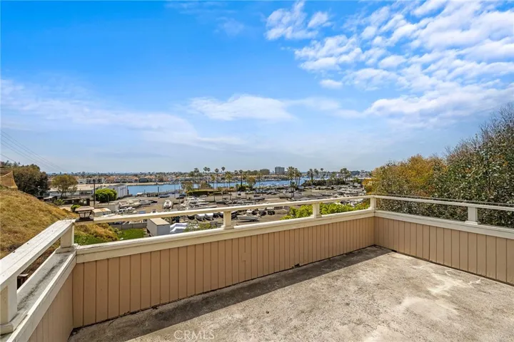 2209 Cliff Drive, Newport Beach, California 92663