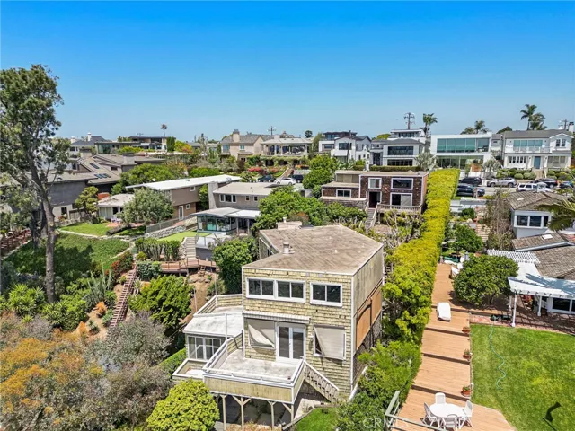 2209 Cliff Drive, Newport Beach, California 92663