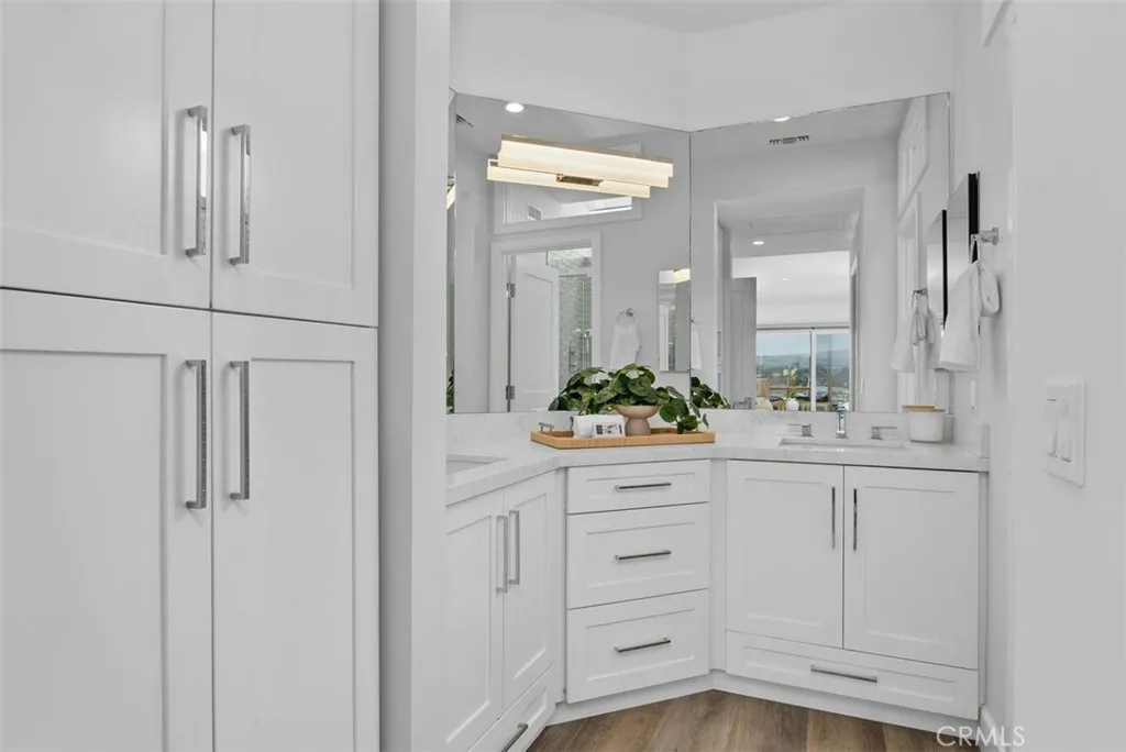 Main floor Primary bedroom bathroom