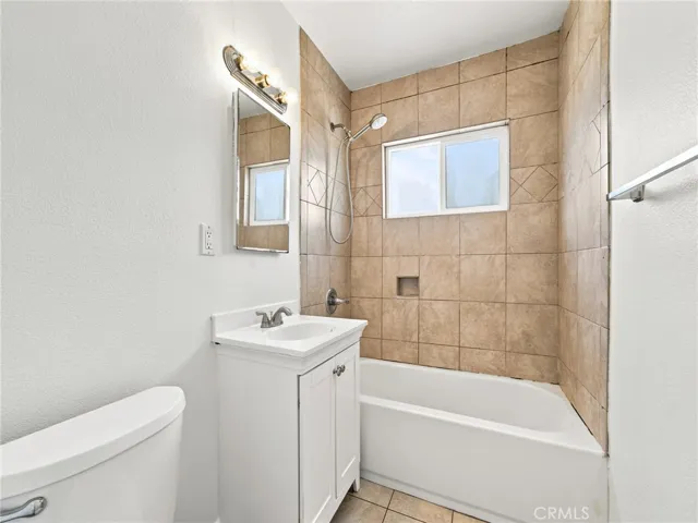 1156 W Avenue J7, Lancaster, California 93534