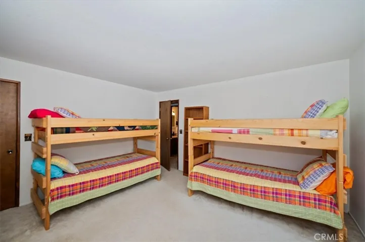 750 Grass Valley, Lake Arrowhead, California 92352