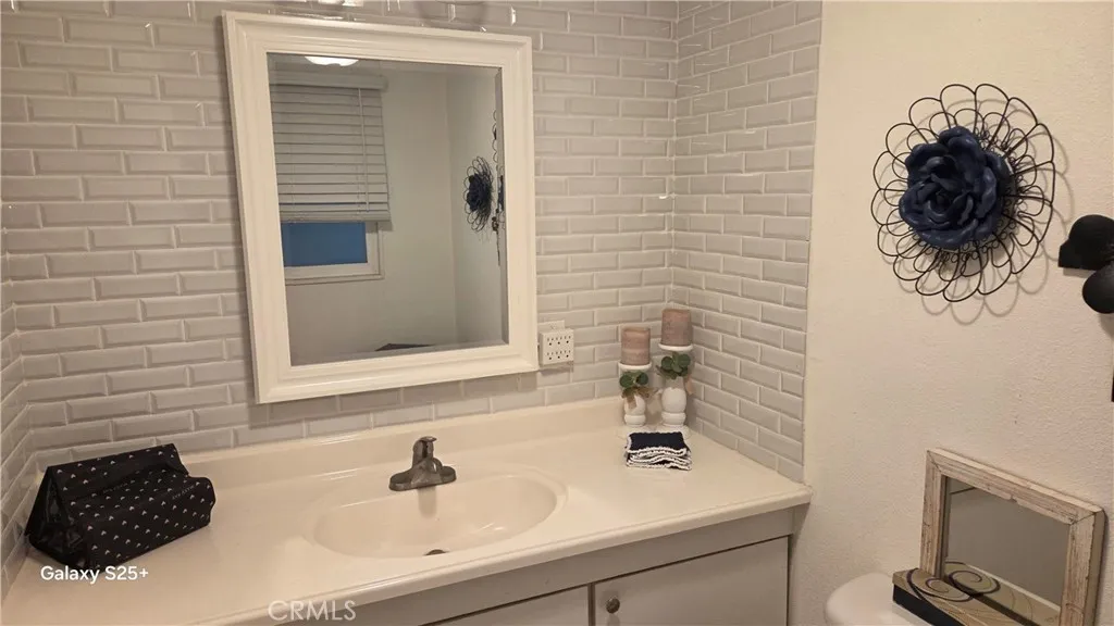 Master Bedroom Bathroom