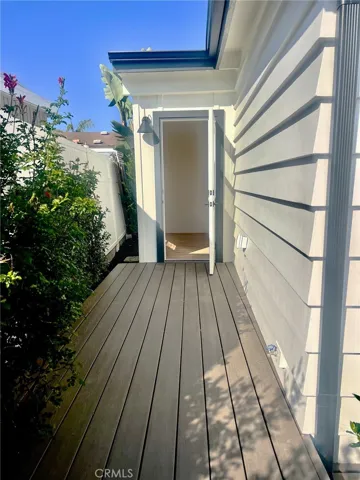 108 Yorktown, Newport Beach, California 92660