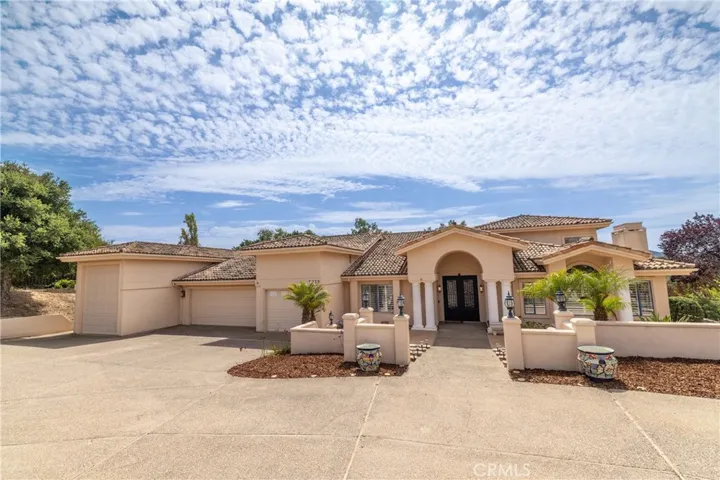 5939 Oakhill Drive, Santa Maria, California 93455