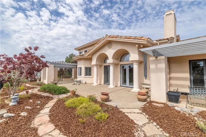 5939 Oakhill Drive, Santa Maria, California 93455