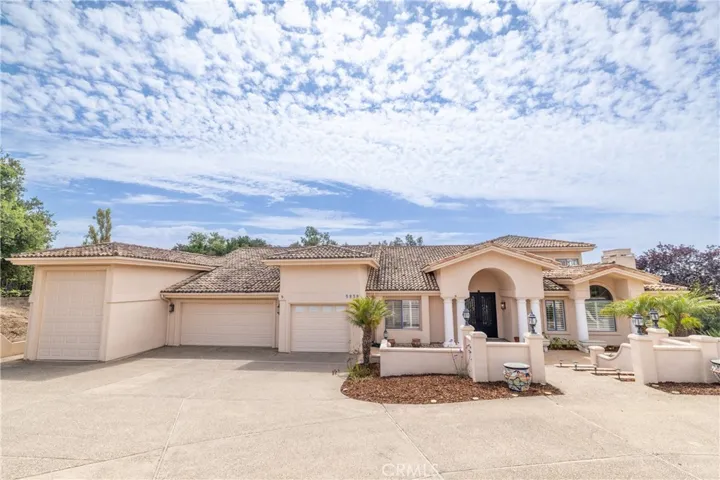 5939 Oakhill Drive, Santa Maria, California 93455