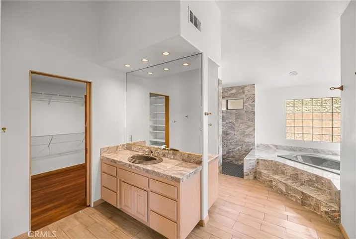 5939 Oakhill Drive, Santa Maria, California 93455