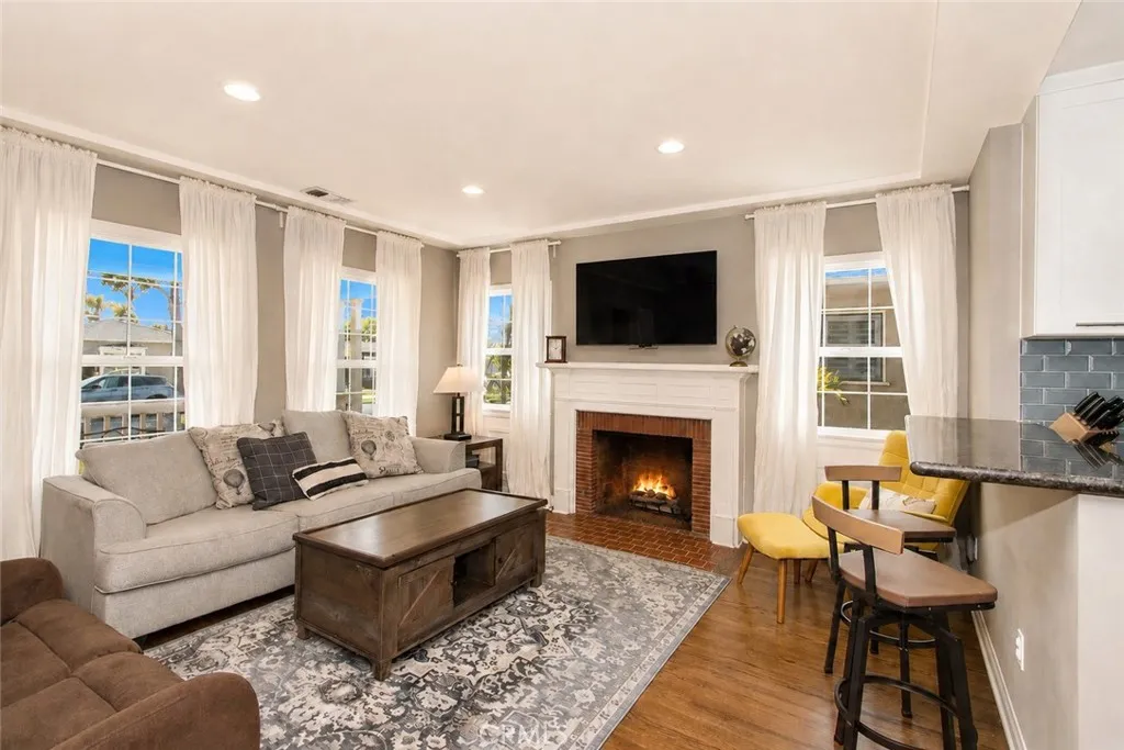 3821 Rose, Long Beach, California 90807 — photo 5