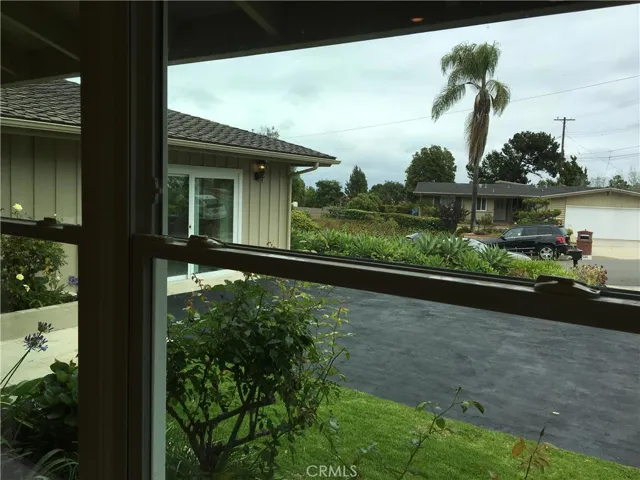 27143 Pembina Road, Rancho Palos Verdes, California 90275