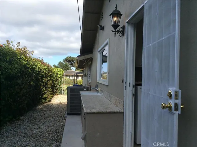 27143 Pembina Road, Rancho Palos Verdes, California 90275