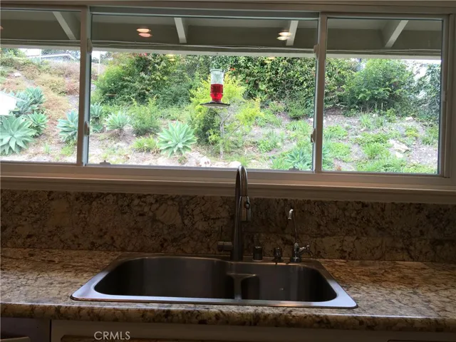 27143 Pembina Road, Rancho Palos Verdes, California 90275