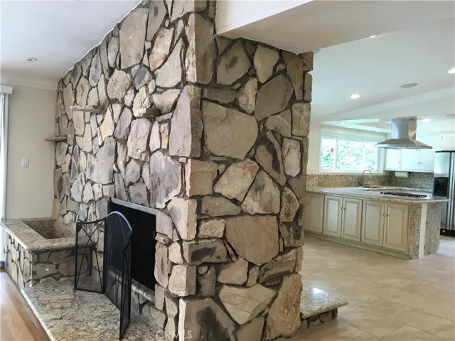 27143 Pembina Road, Rancho Palos Verdes, California 90275