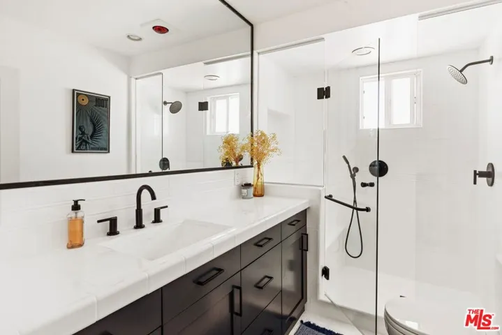 2431 3rd Street 7, Santa Monica, California 90405