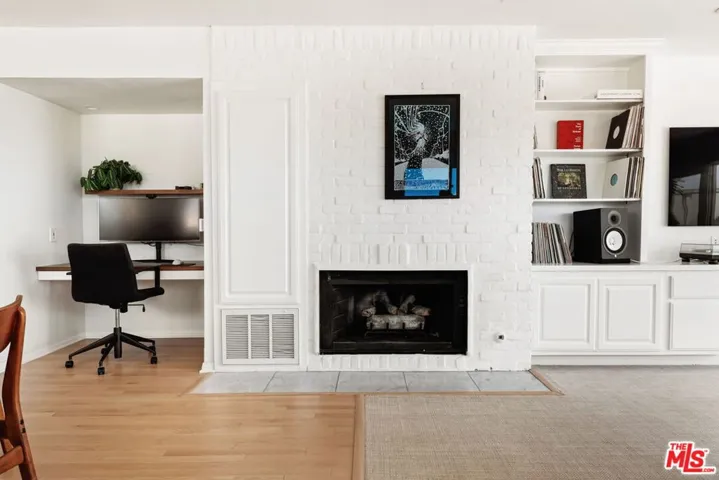 2431 3rd Street 7, Santa Monica, California 90405