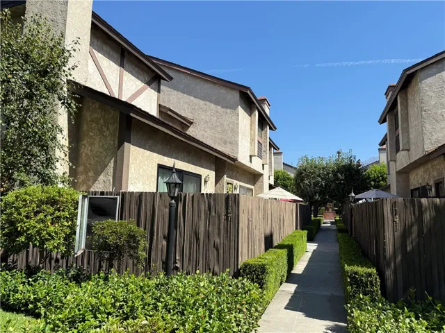 1147 Arcadia Avenue 3, Arcadia, California 91007