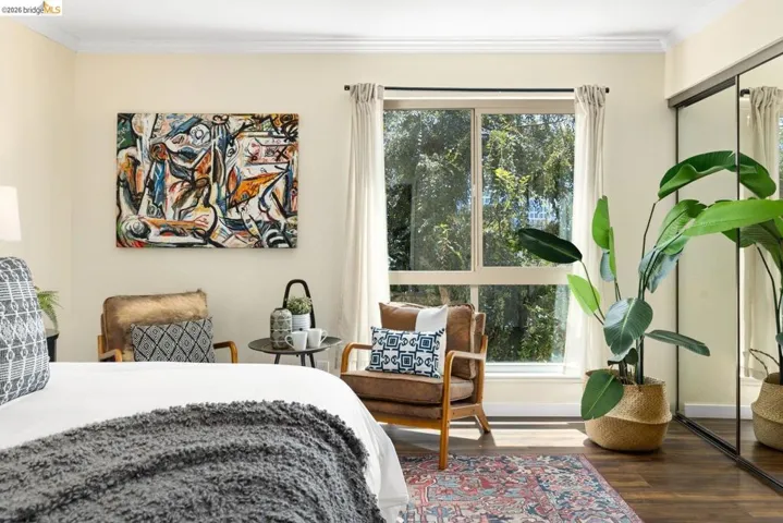 77 Fairmount Avenue 302, Oakland, California 94611