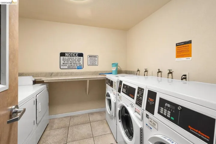 77 Fairmount Avenue 302, Oakland, California 94611