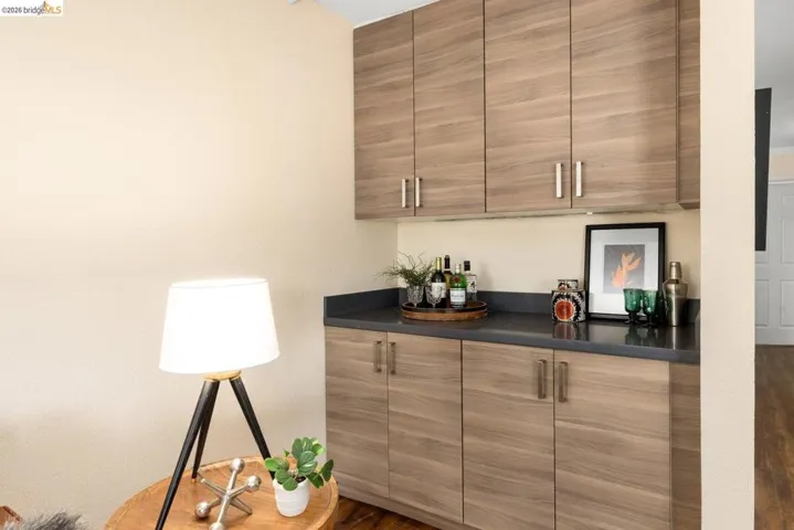 77 Fairmount Avenue 302, Oakland, California 94611