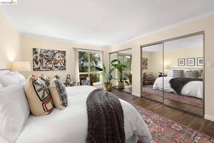 77 Fairmount Avenue 302, Oakland, California 94611