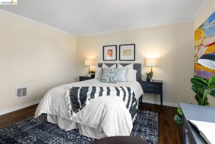 77 Fairmount Avenue 302, Oakland, California 94611